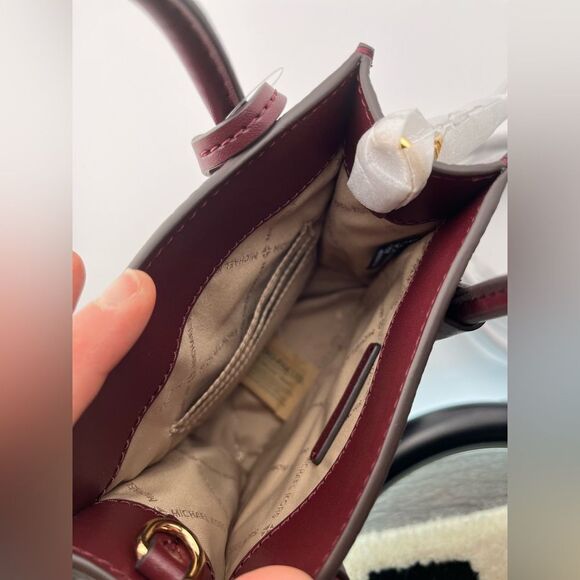 Michael Kors NW(partial)tag Mercer Extra-Small Pebbled Leather Crossbody Bag - Picture 8 of 12